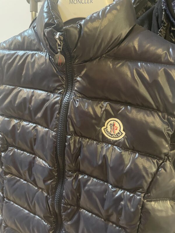 Ladies navy moncler gilet - Image 2