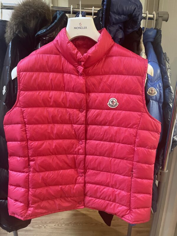 Ladies Fushia moncler gilet