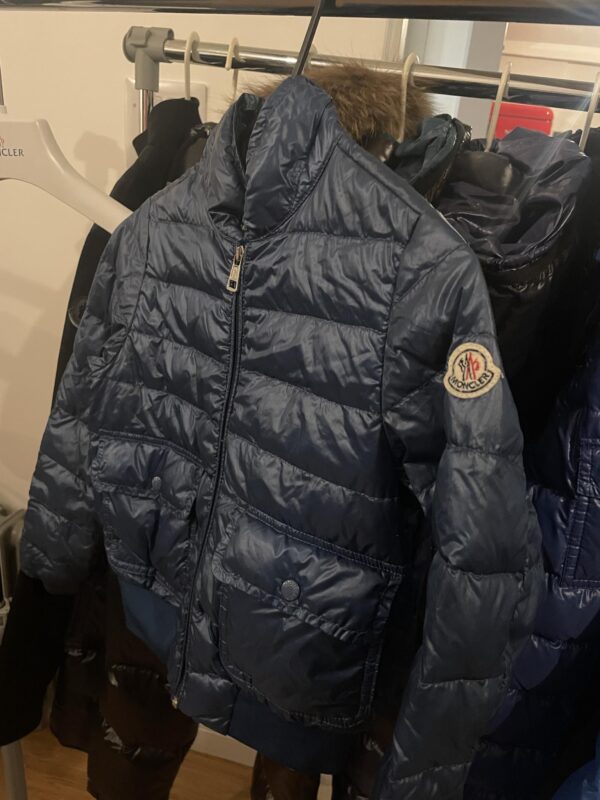 Boys navy acorus - Image 2