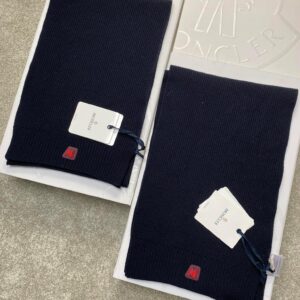Men’s navy moncler scarf